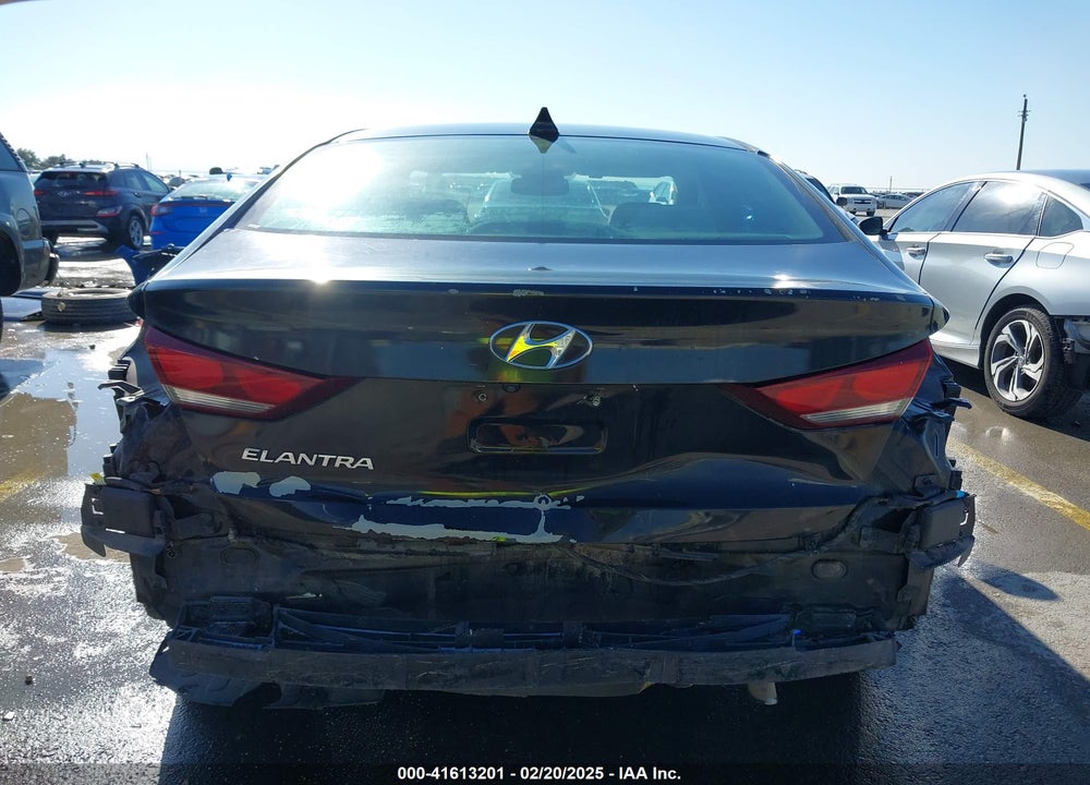 2018 HYUNDAI ELANTRA VIN: KMHD84LF3JU504159