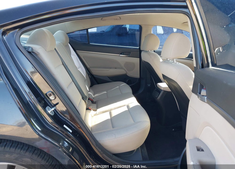 2018 HYUNDAI ELANTRA VIN: KMHD84LF3JU504159