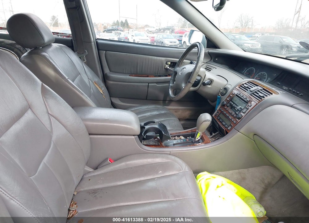 2002 TOYOTA AVALON XLS VIN: 4T1BF28BX2U244691