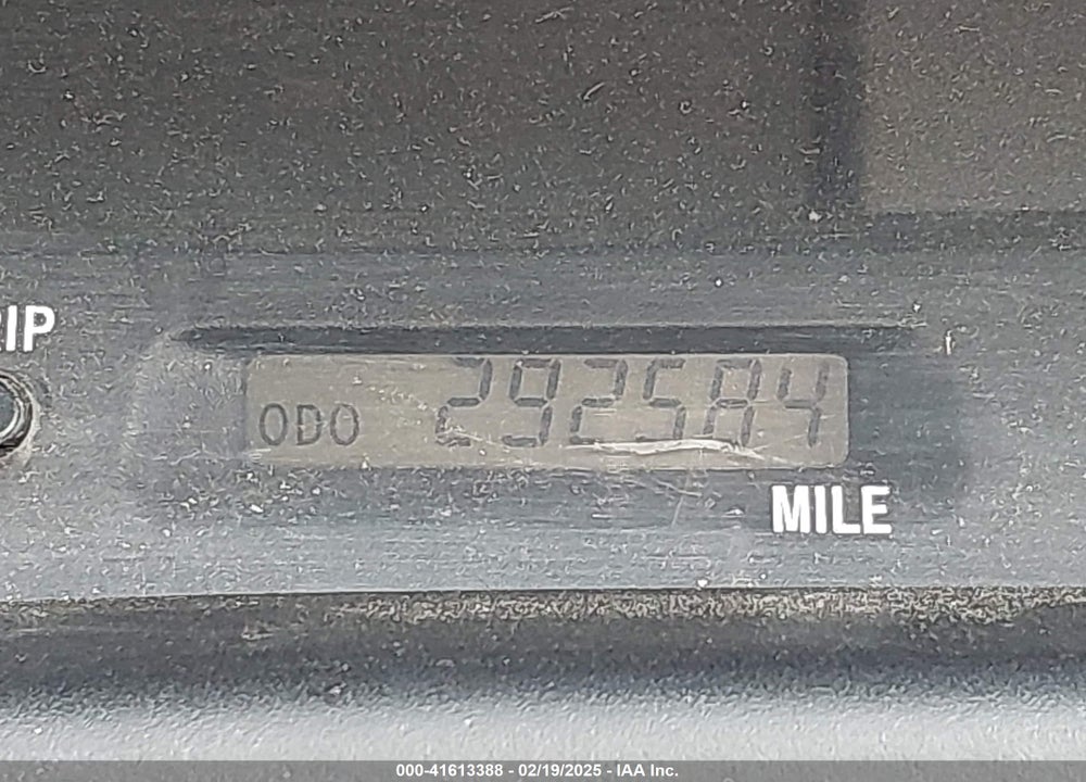 2002 TOYOTA AVALON XLS VIN: 4T1BF28BX2U244691