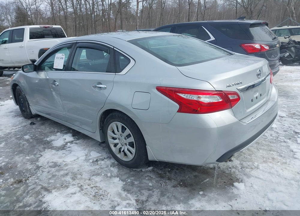 2017 NISSAN ALTIMA VIN: 1N4AL3AP3HN331409