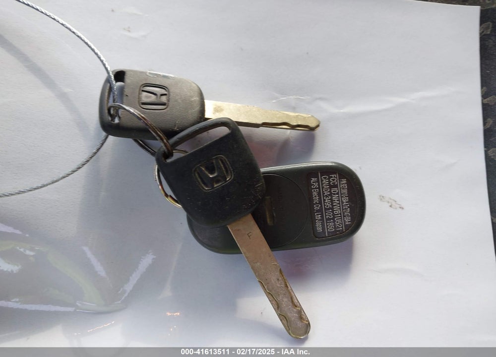 2003 HONDA PILOT EX VIN: 2HKYF18433H526743