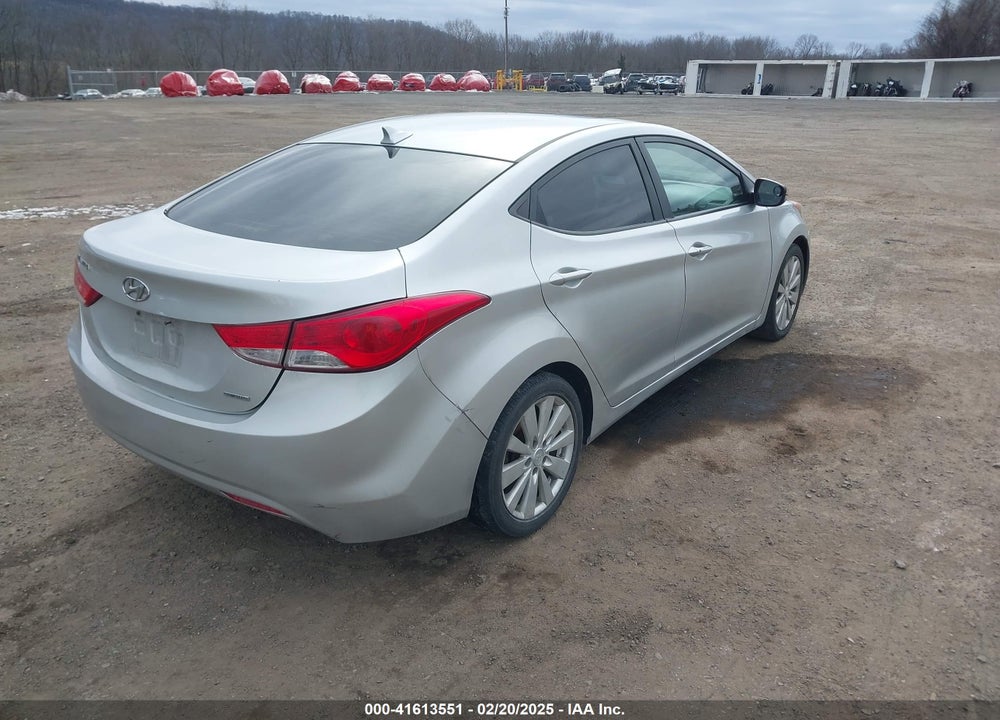 2011 HYUNDAI ELANTRA VIN: 5NPDH4AE8BH000328