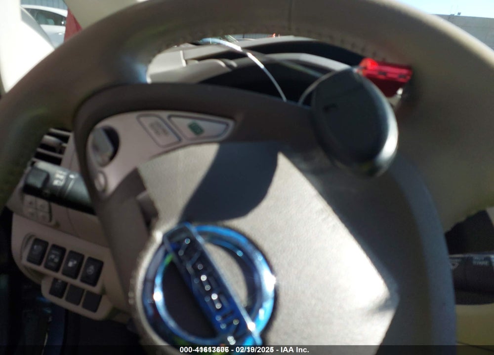 2013 NISSAN LEAF VIN: 1N4AZ0CP7DC408640
