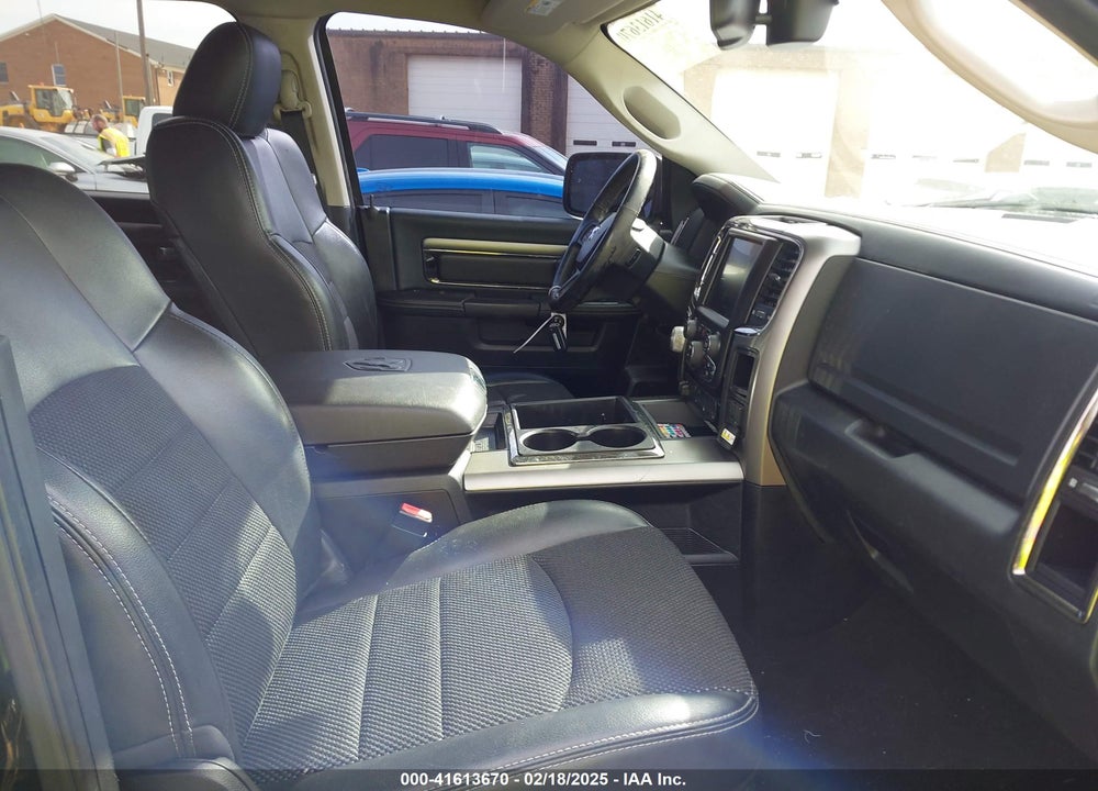 2014 RAM 1500 VIN: 1C6RR7UT7ES194099