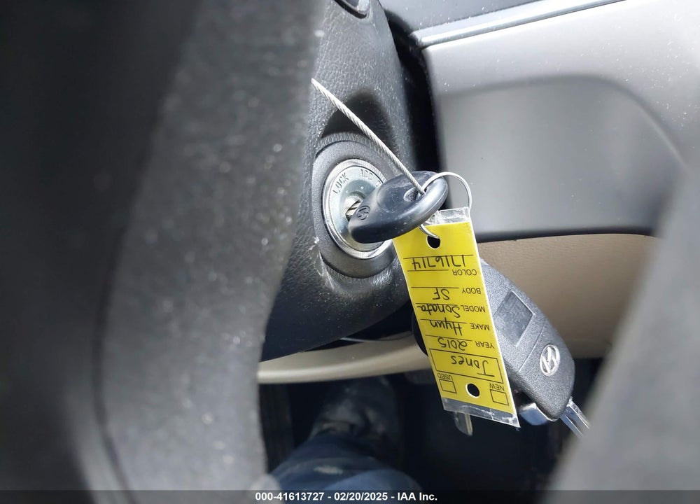 2015 HYUNDAI SONATA VIN: 5NPE24AF5FH152068