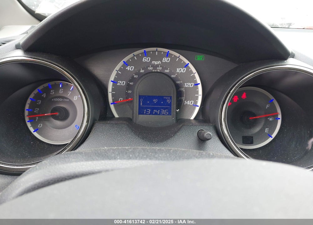 2013 HONDA FIT VIN: JHMGE8H51DC001403