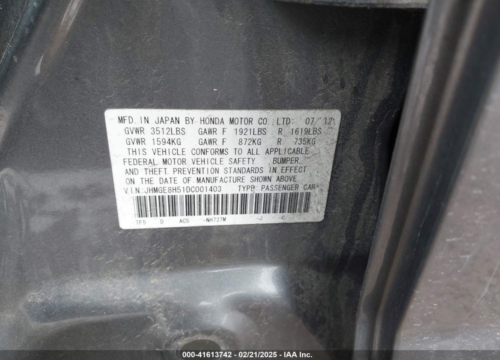 2013 HONDA FIT VIN: JHMGE8H51DC001403
