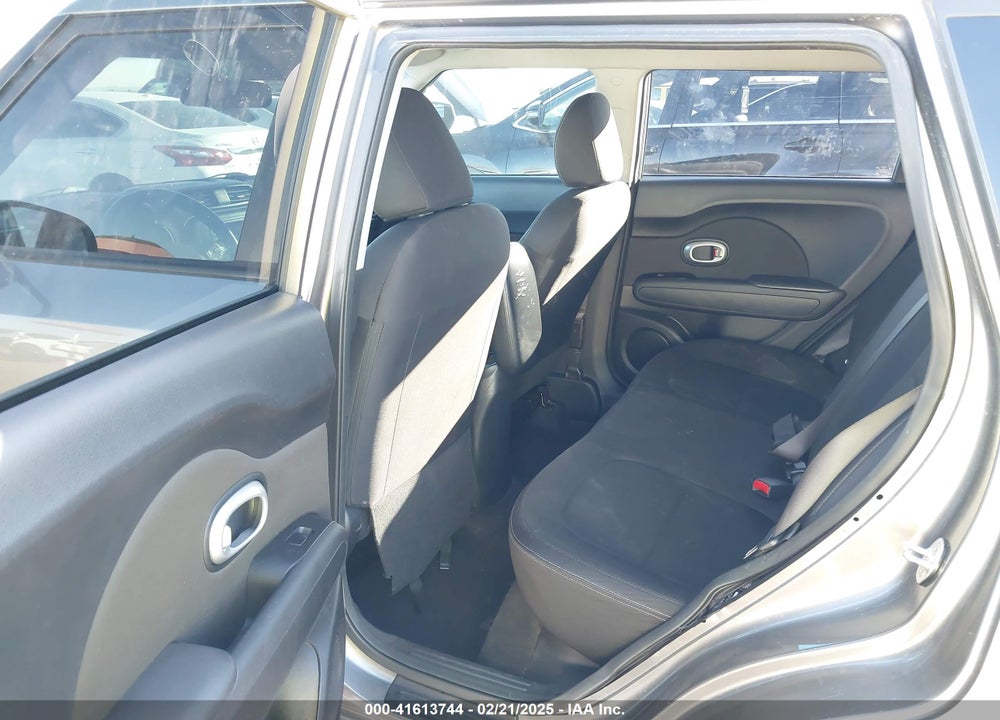 2015 KIA SOUL VIN: KNDJN2A20F7215881