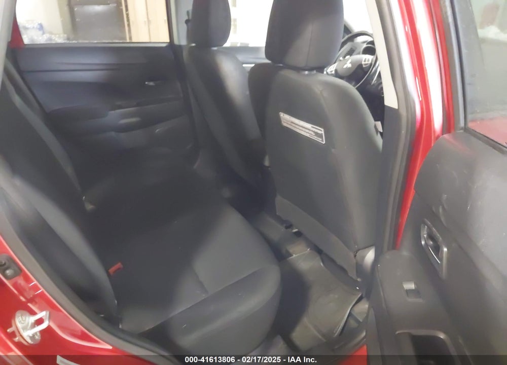 2011 MITSUBISHI OUTLANDER SPORT ES VIN: JA4AP3AU4BZ010963