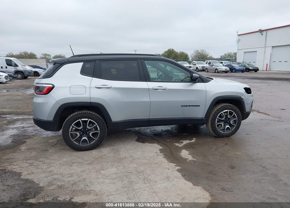 2024 JEEP COMPASS TRAILHAWK 4X4 VIN: 3C4NJDDN4RT119637