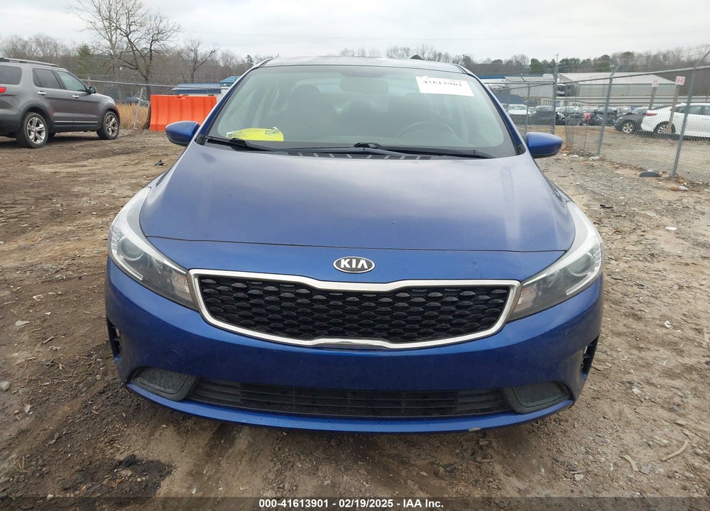 2018 KIA FORTE VIN: 3KPFL4A7XJE192332