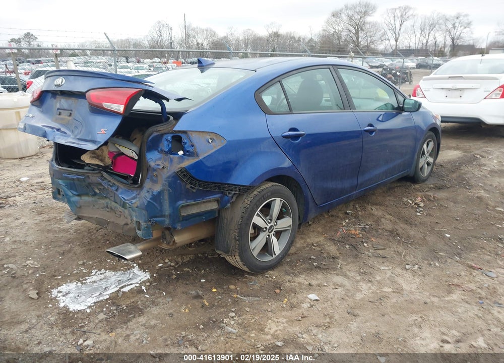 2018 KIA FORTE VIN: 3KPFL4A7XJE192332