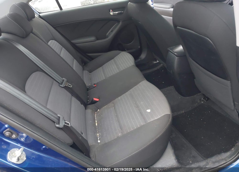 2018 KIA FORTE VIN: 3KPFL4A7XJE192332