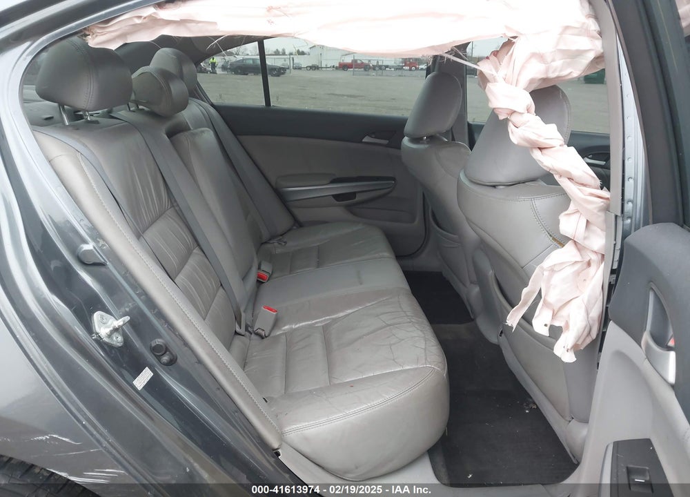 2009 HONDA ACCORD 2.4 EX-L VIN: 1HGCP26879A157714