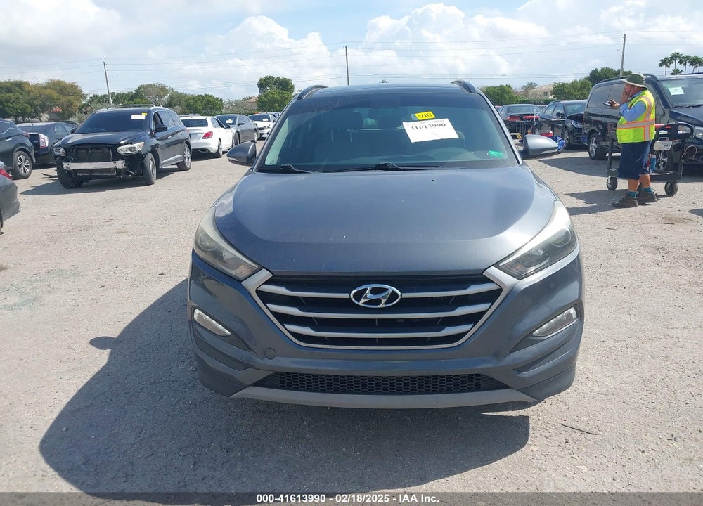 2018 HYUNDAI TUCSON VALUE VIN: KM8J33A2XJU726421