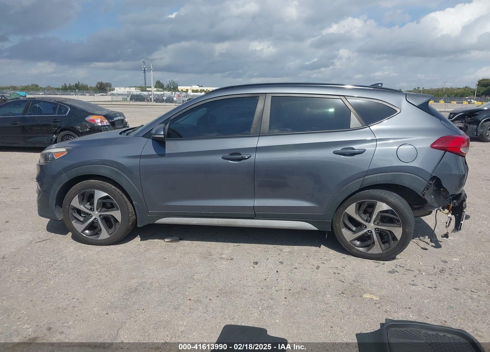 2018 HYUNDAI TUCSON VALUE VIN: KM8J33A2XJU726421