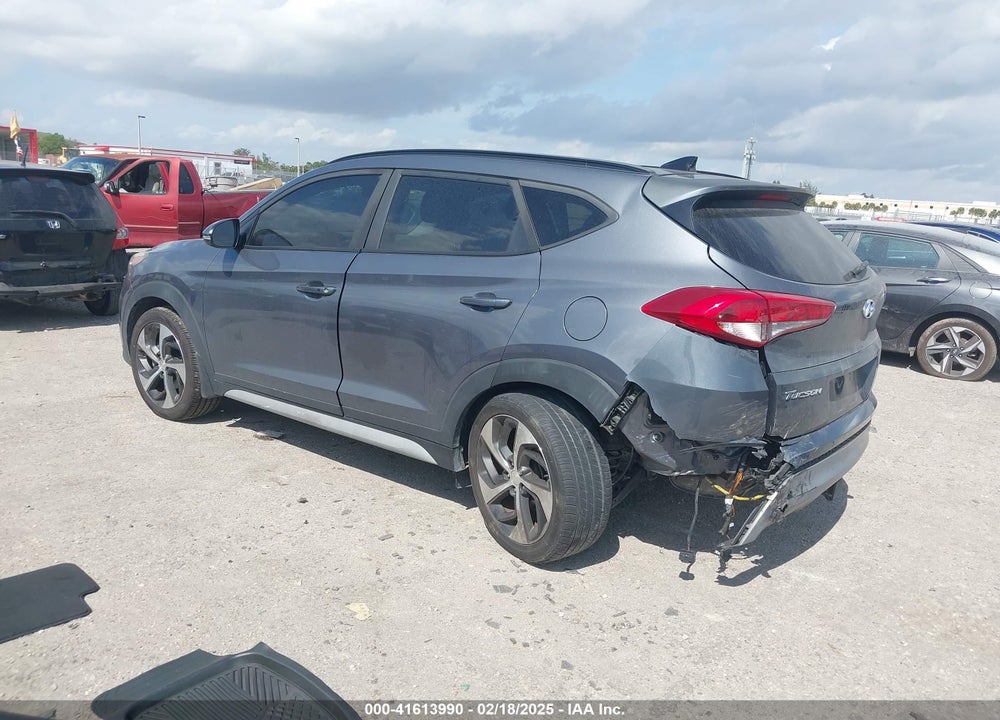 2018 HYUNDAI TUCSON VALUE VIN: KM8J33A2XJU726421