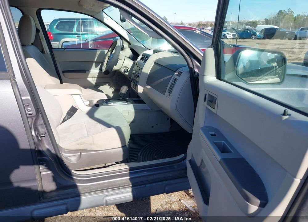 2011 FORD ESCAPE XLT VIN: 1FMCU0D7XBKC52477