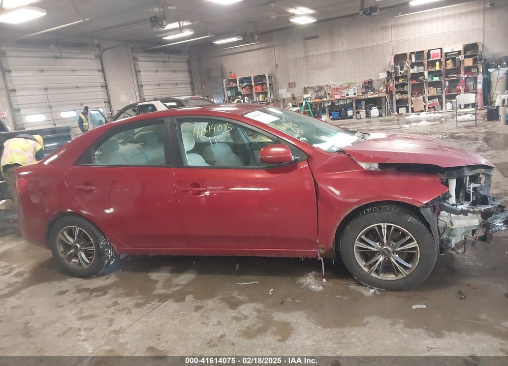 2012 KIA FORTE VIN: KNAFU4A2XC5583221
