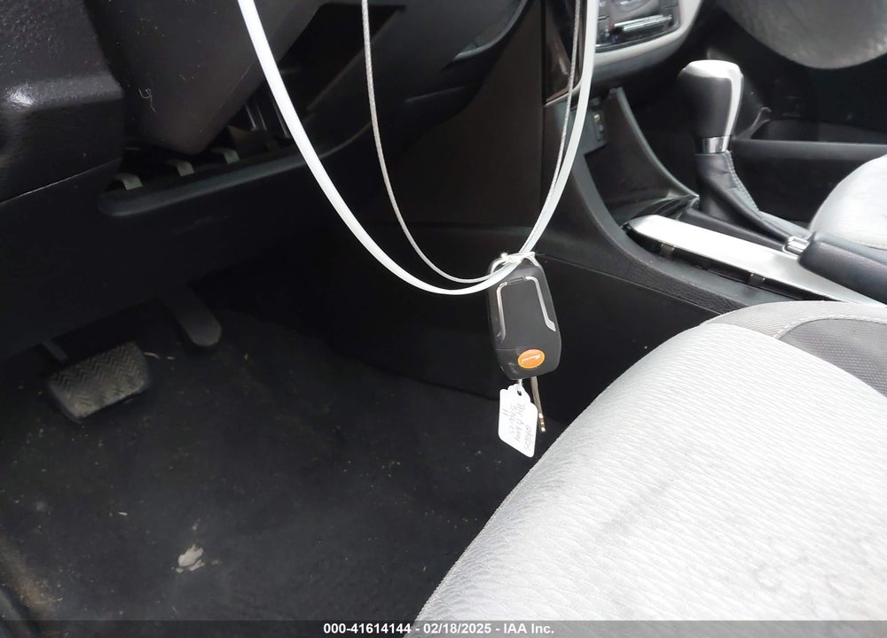 2018 TOYOTA COROLLA VIN: 5YFBURHEXJP748747