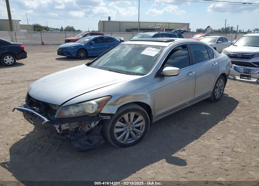 2012 HONDA ACCORD VIN: 1HGCP3F83CA036935