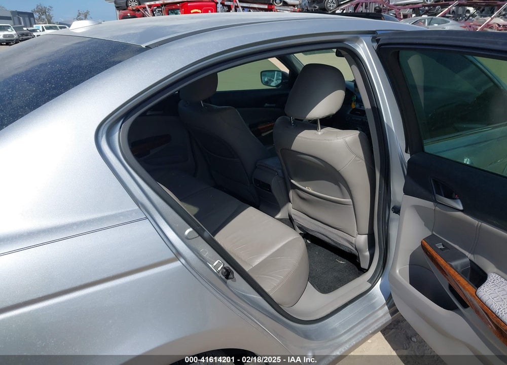 2012 HONDA ACCORD VIN: 1HGCP3F83CA036935