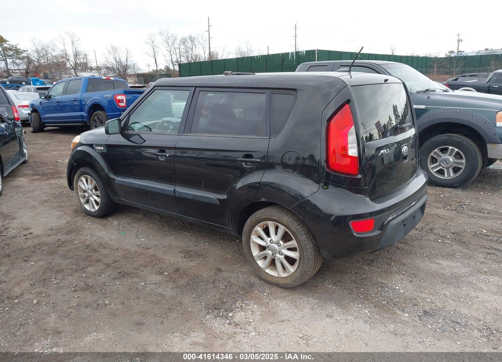 2013 KIA SOUL VIN: KNDJT2A58D7612073