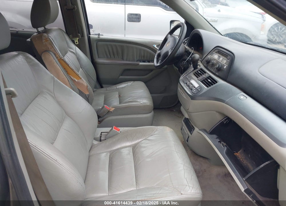 2008 HONDA ODYSSEY EX-L VIN: 5FNRL38718B408540