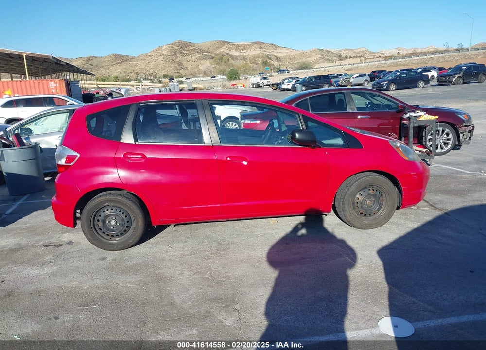 2009 HONDA FIT VIN: JHMGE88219C005870