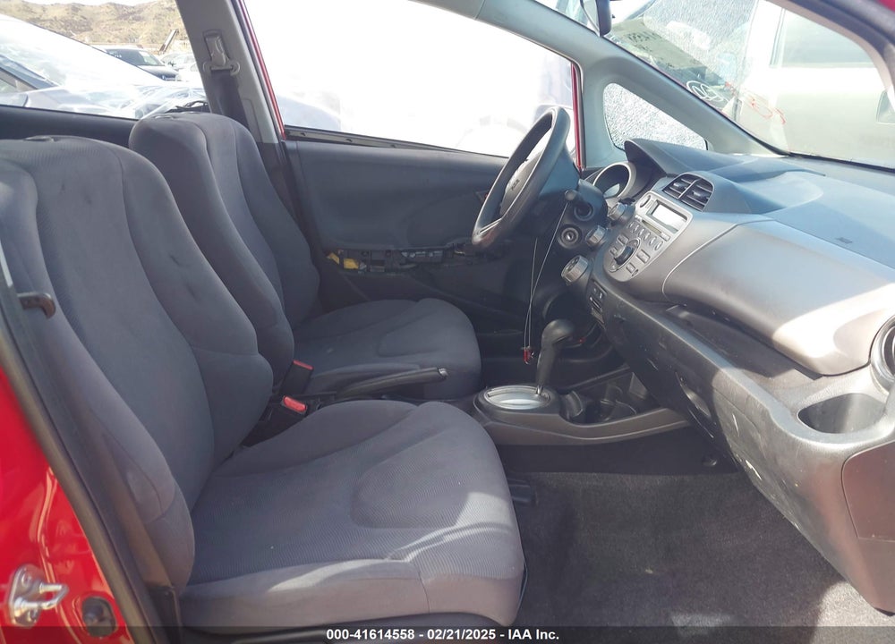 2009 HONDA FIT VIN: JHMGE88219C005870