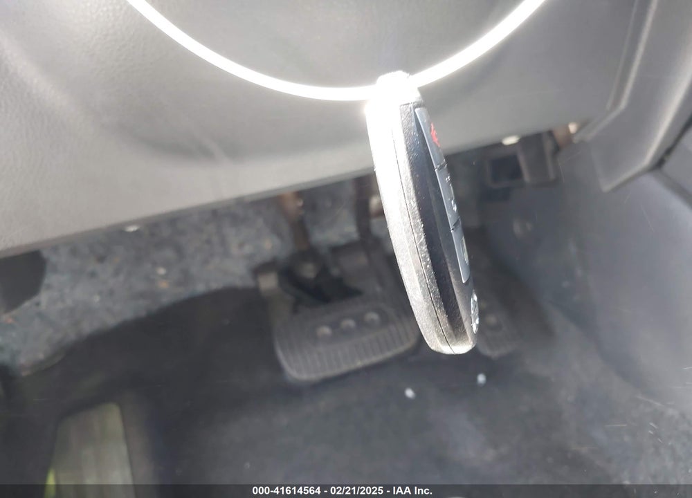 2009 NISSAN VERSA 1.8SL VIN: 3N1BC13E29L367742