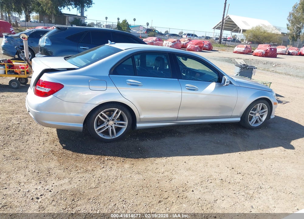2014 MERCEDES-BENZ C 250 VIN: WDDGF4HB2EA904501