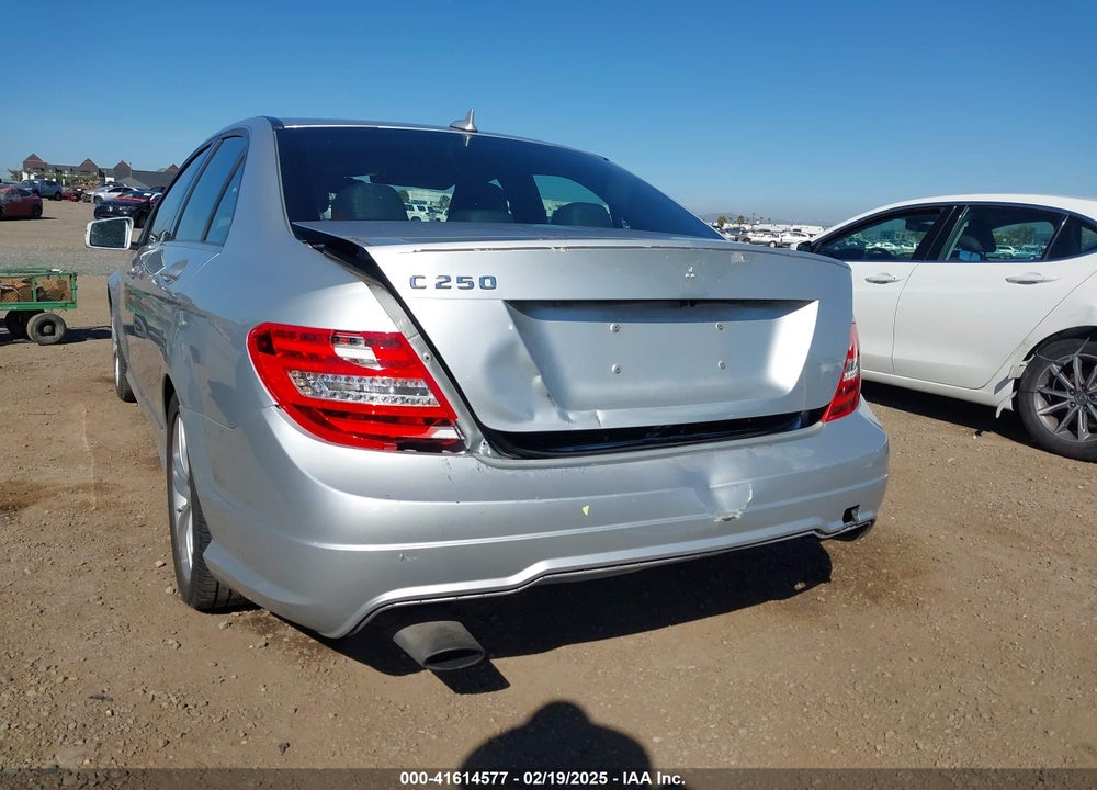 2014 MERCEDES-BENZ C 250 VIN: WDDGF4HB2EA904501