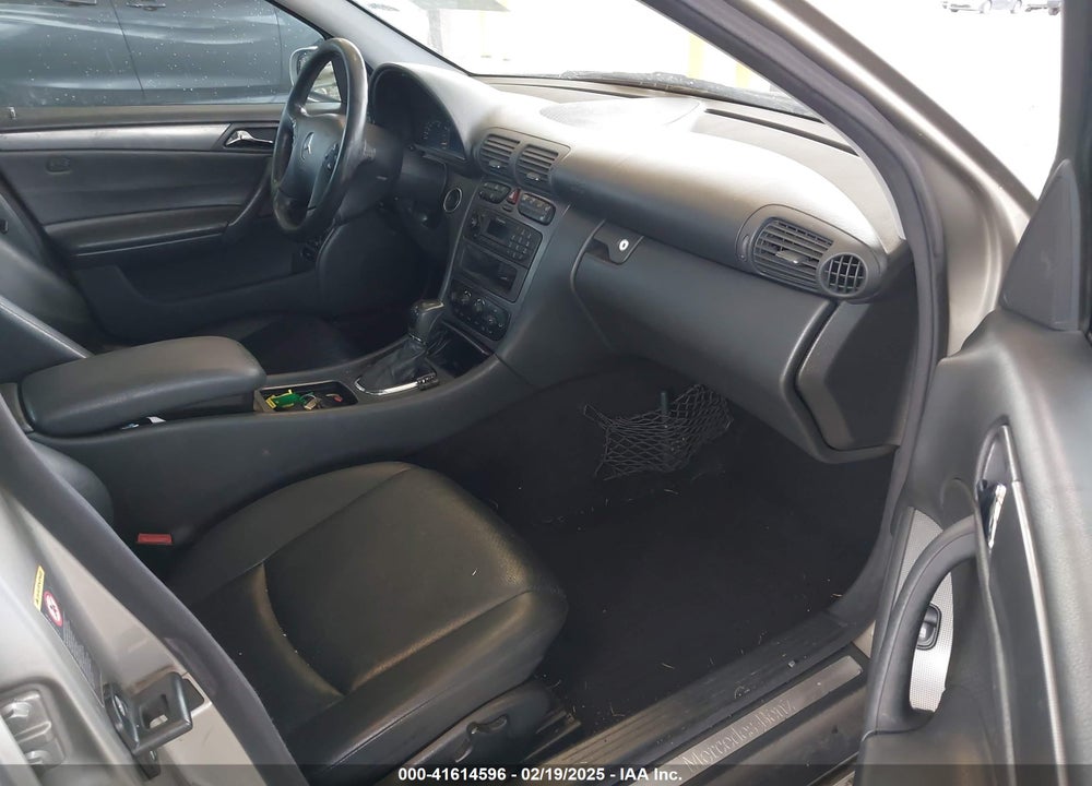 2003 MERCEDES-BENZ C 230 VIN: WDBRF40J43F385553