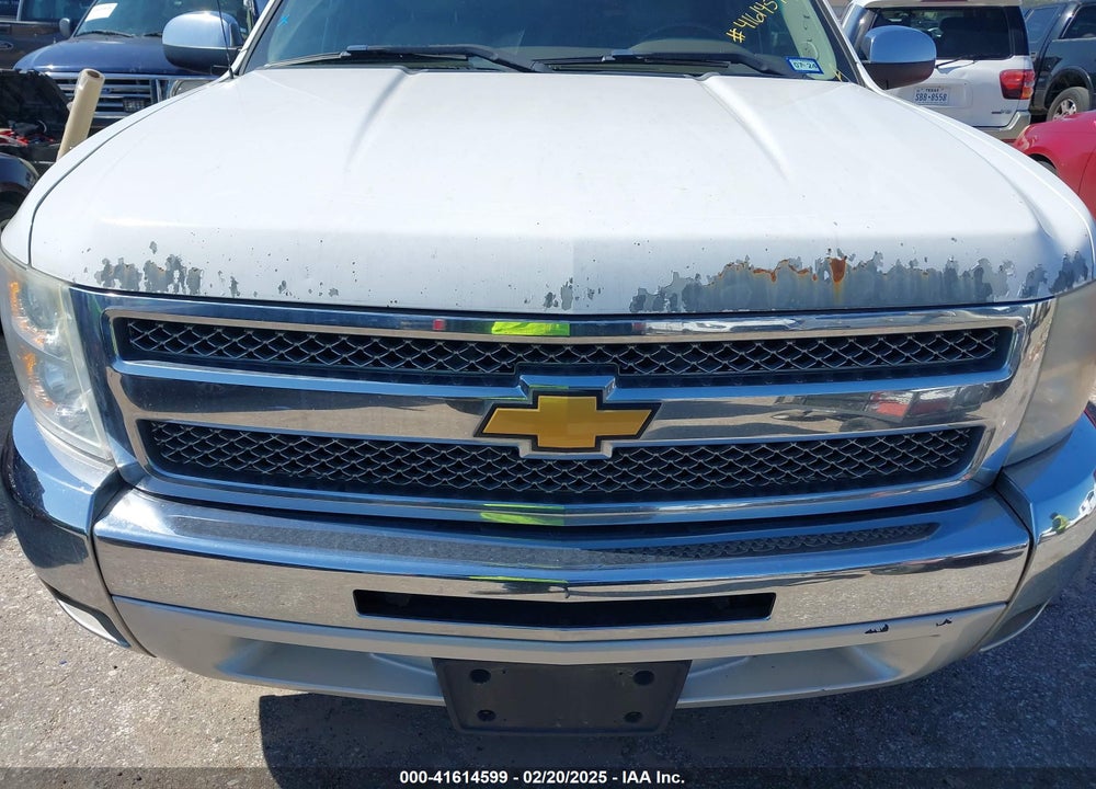 2013 CHEVROLET SILVERADO 1500 LT VIN: 3GCPCSE01DG242789