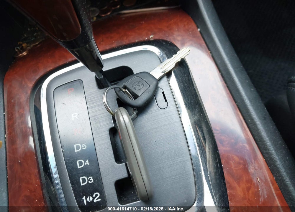 2005 ACURA MDX VIN: 2HNYD18895H538765