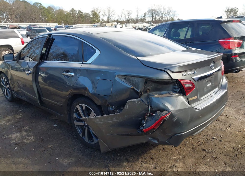 2017 NISSAN ALTIMA VIN: 1N4AL3AP2HC127583