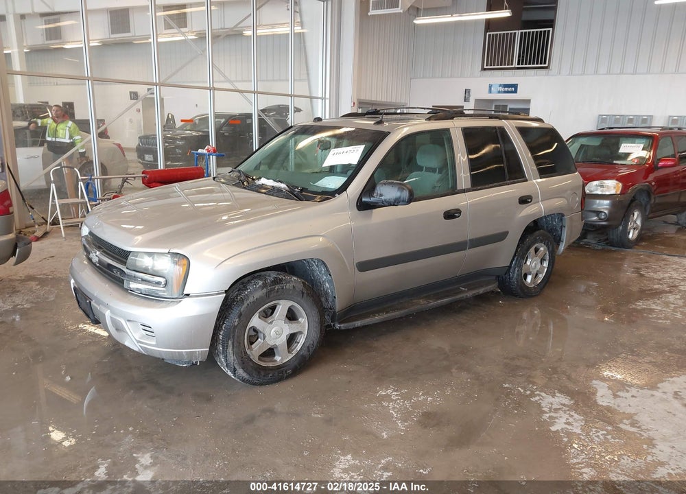 2005 CHEVROLET TRAILBLAZER LS VIN: 1GNDS13S152192403