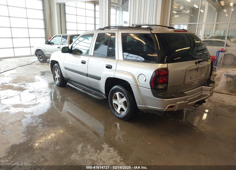 2005 CHEVROLET TRAILBLAZER LS VIN: 1GNDS13S152192403