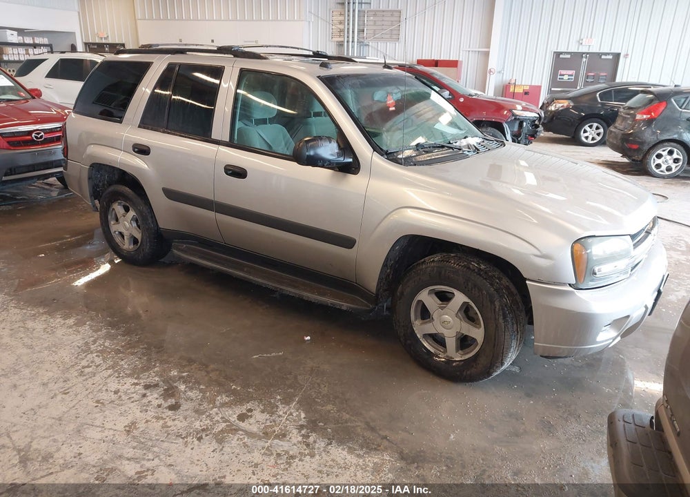 2005 CHEVROLET TRAILBLAZER LS VIN: 1GNDS13S152192403