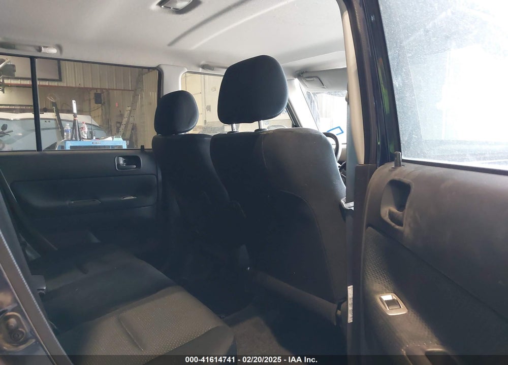 2006 SCION XB VIN: JTLKT334764059973