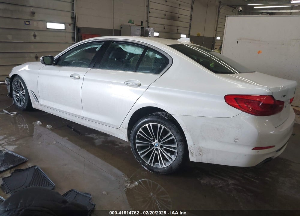 2017 BMW 540I VIN: WBAJE7C34HG888577