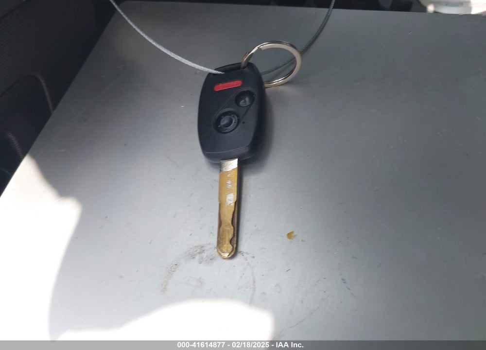 2008 HONDA FIT VIN: JHMGD38648S008288