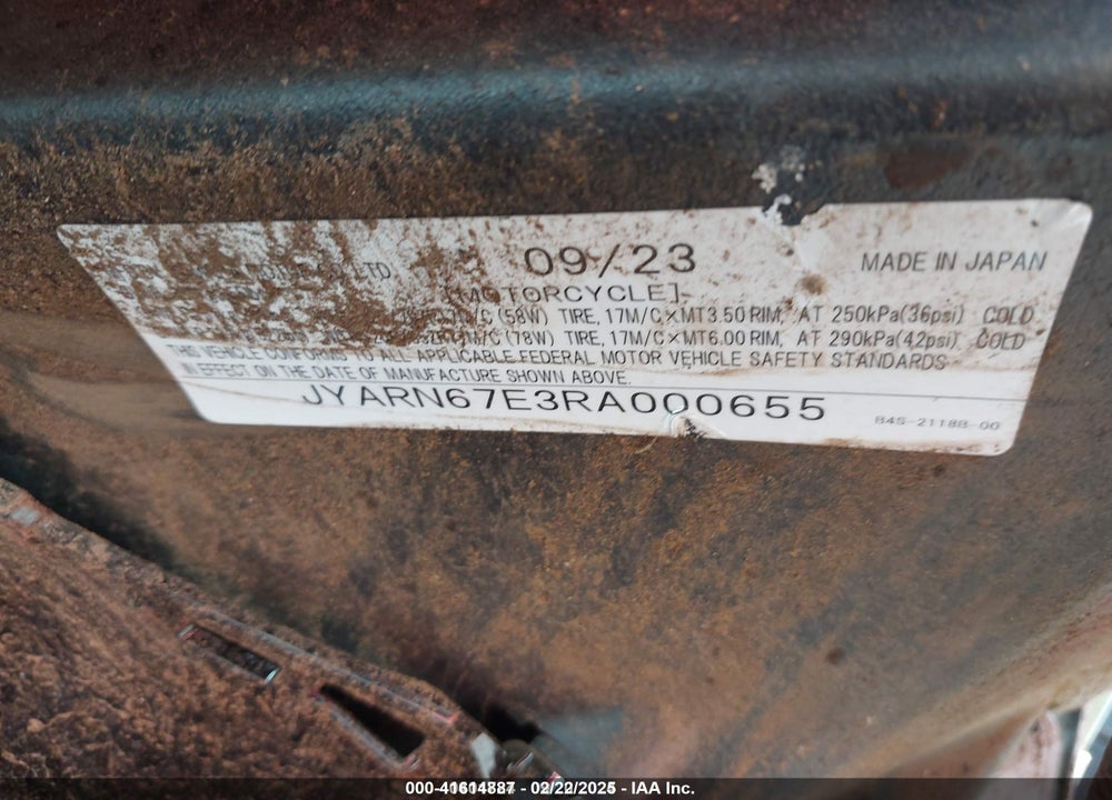 2024 YAMAHA YZFR1M VIN: JYARN67E3RA000655