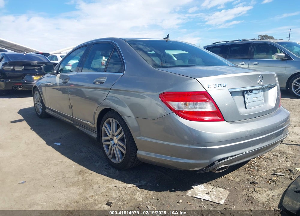 2009 MERCEDES-BENZ C 300 VIN: WDDGF54X49R055857