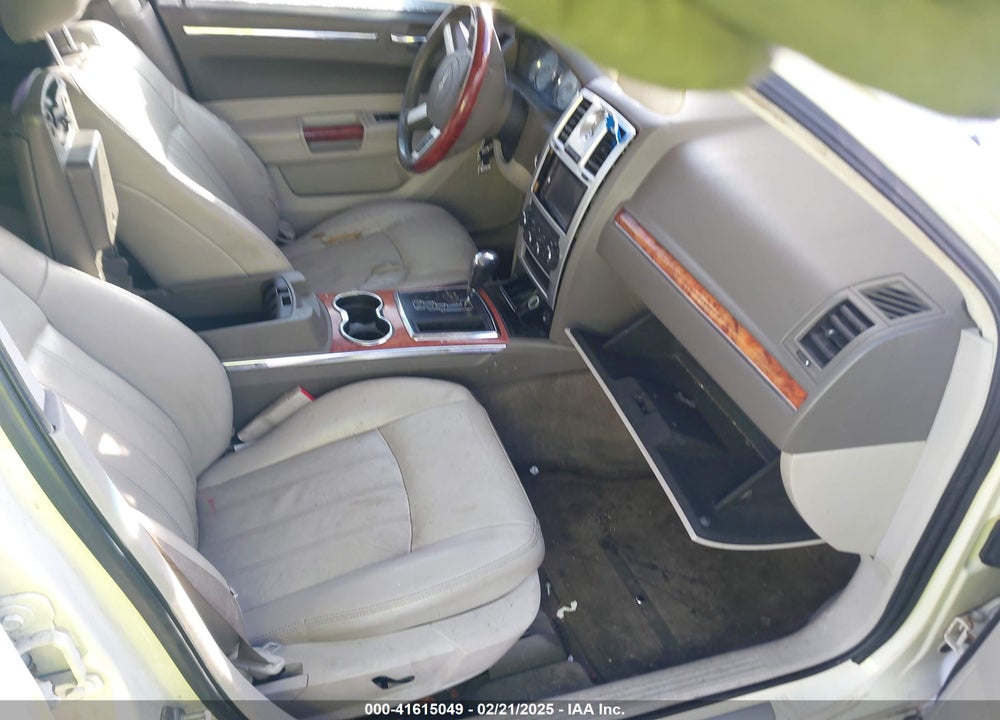 2008 CHRYSLER 300C HEMI VIN: 2C3LA63H68H229325