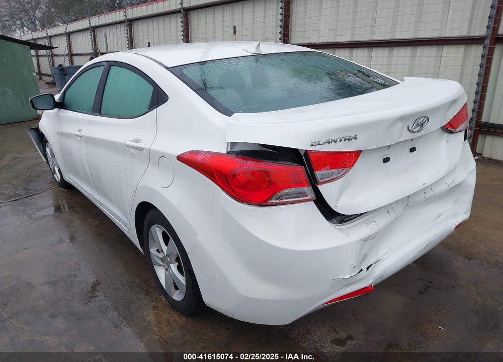 2013 HYUNDAI ELANTRA VIN: 5NPDH4AE8DH449107