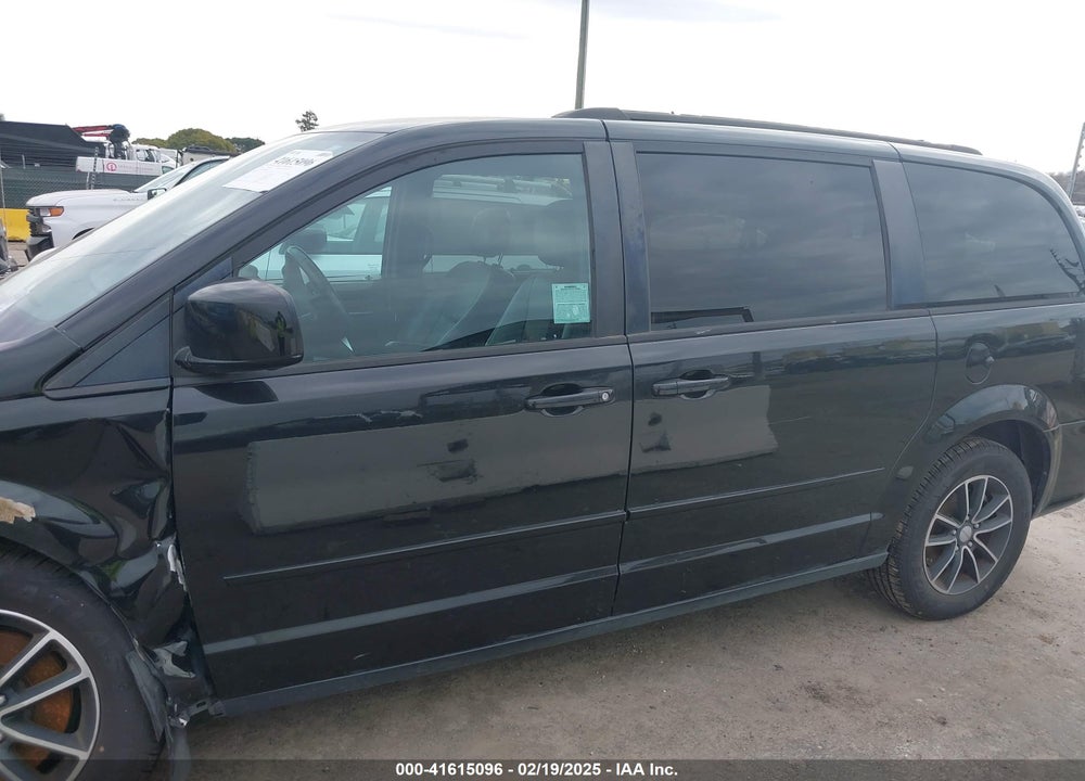 2017 DODGE GRAND CARAVAN GT VIN: 2C4RDGEG8HR814425