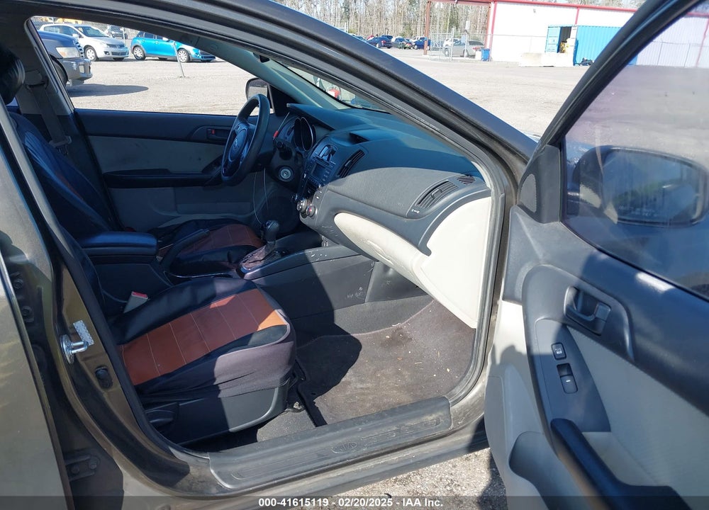 2012 KIA FORTE VIN: KNAFU4A26C5477171